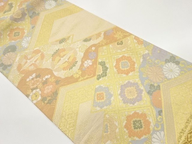 華紋に菊・鶴・花葉模様織出し袋帯